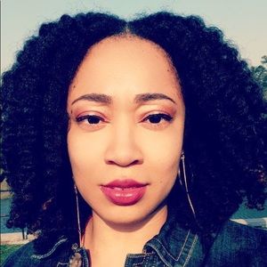 Meet your Posher, Symone